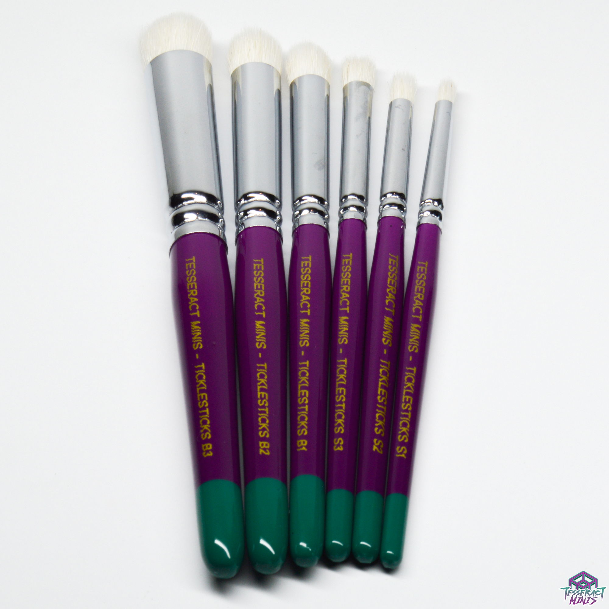 Tesseract Miniatures Brushes: A New Contender Redefining Value in Miniature Painting Tools