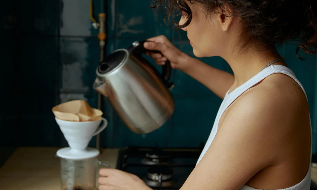 Unsweetened Sips: Landmark Study Links Coffee and Tea to Reduced Cancer Risk