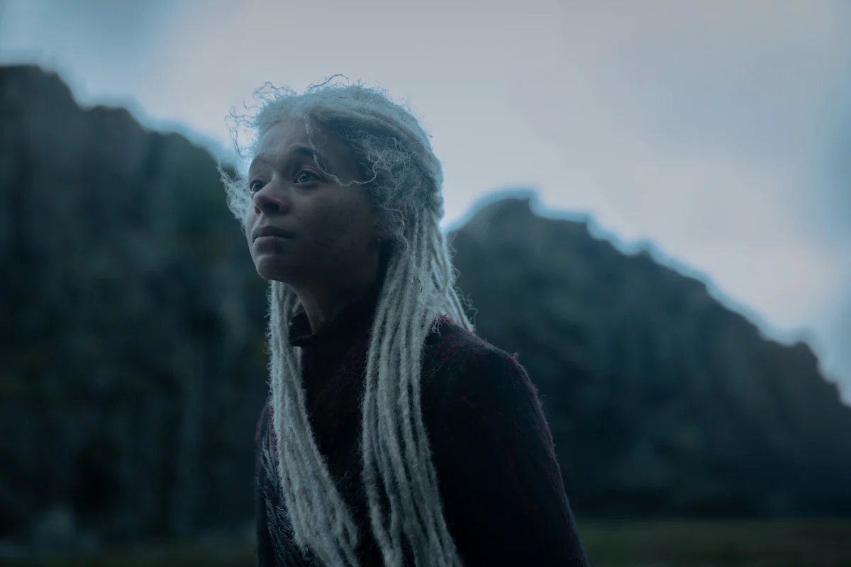 A Dragon’s Rider, A Queen’s Dilemma: House of the Dragon’s Rhaena Targaryen Takes Flight on Sheepstealer, Reshaping the Dance