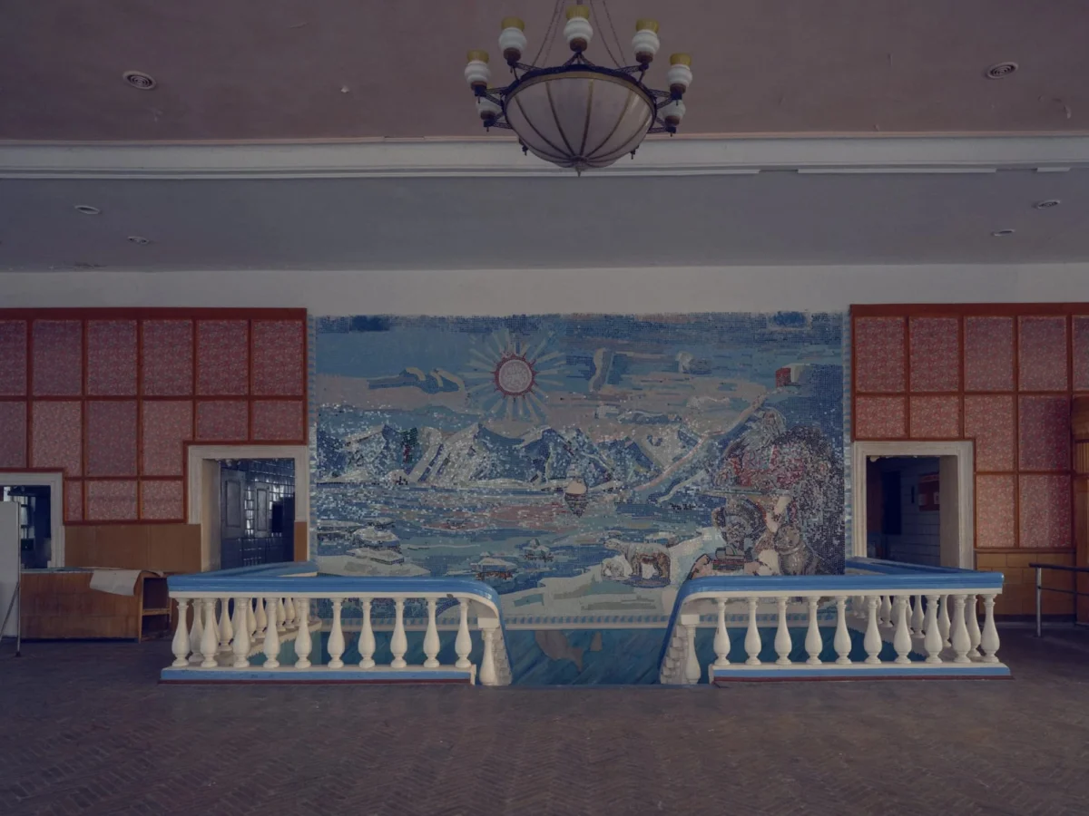 The Arctic’s Frozen Echo: Documenting the Suspended Reality of Pyramiden