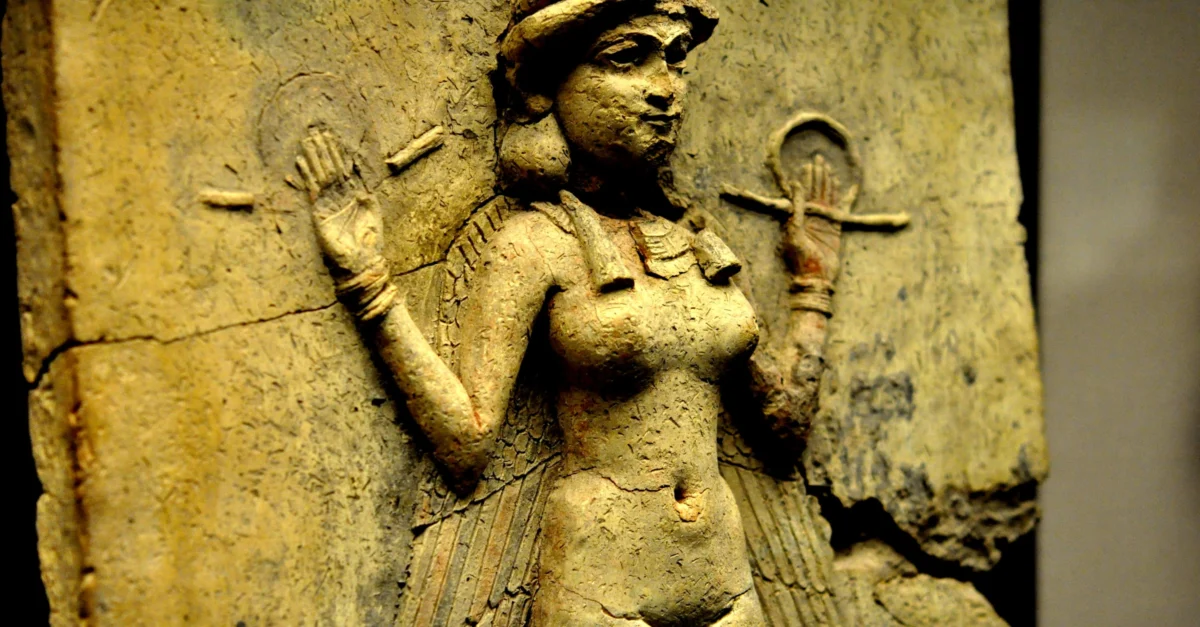 The Enigmatic "Queen of the Night": Unraveling Mesopotamia’s Most Mysterious Masterpiece