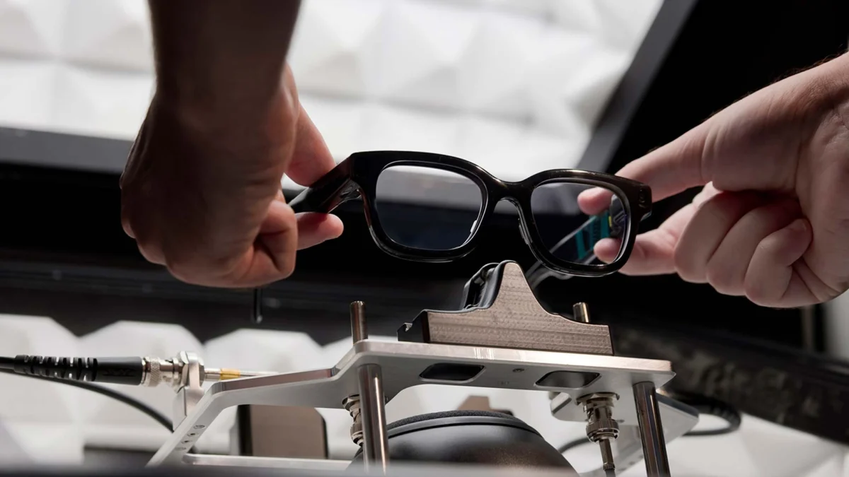 The Pivot of a Unicorn: Magic Leap Abandons Hardware Ambitions to Become AR Component Supplier