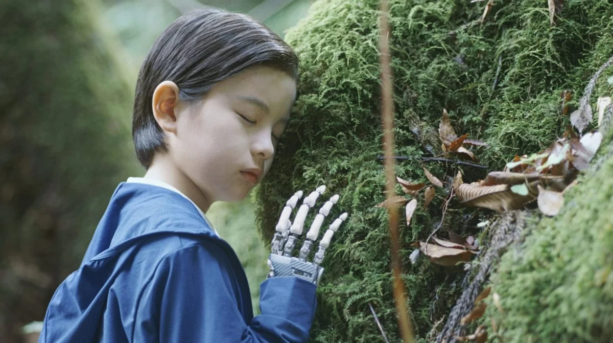 The Synthetic Hearth: Analyzing Hirokazu Kore-eda’s Sci-Fi Departure ‘Sheep in the Box’